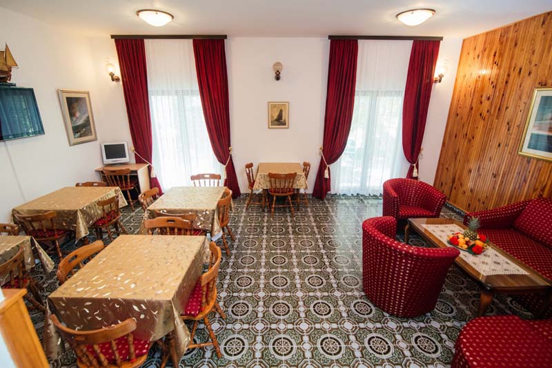 Vila Filipović Živogošće